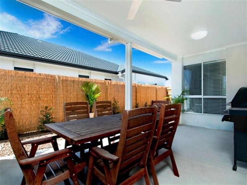 42 Grampion Drive, Caloundra West QLD 4551