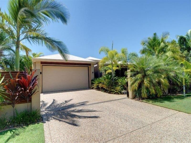 38 Millennium Circuit, Pelican Waters QLD 4551