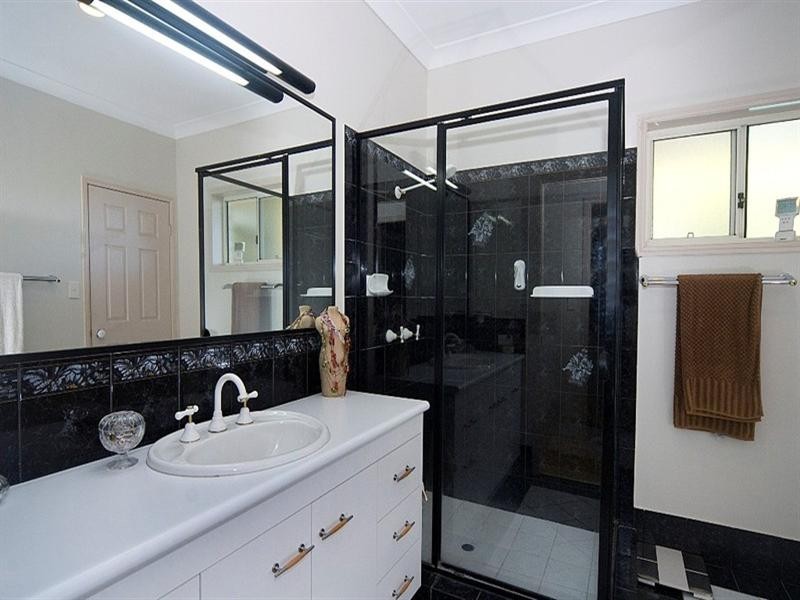 8 Orpheus Court, Little Mountain QLD 4551