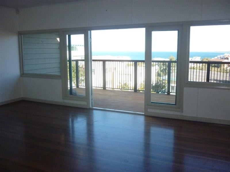 1, 6 Queen Street, Kings Beach QLD 4551