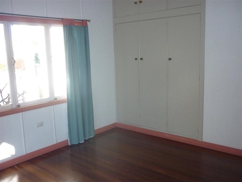 1, 6 Queen Street, Kings Beach QLD 4551