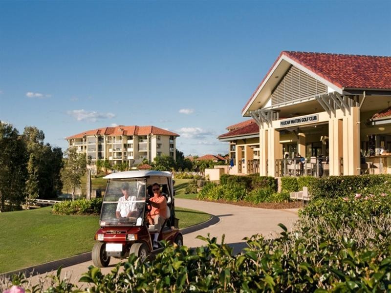 10 Campbellville Circuit, Pelican Waters QLD 4551