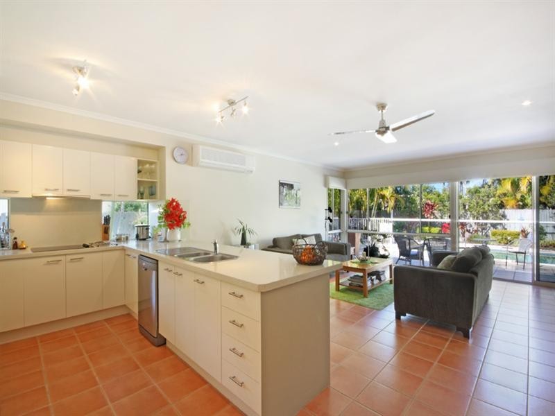 5 Wallaby Circuit, Pelican Waters QLD 4551