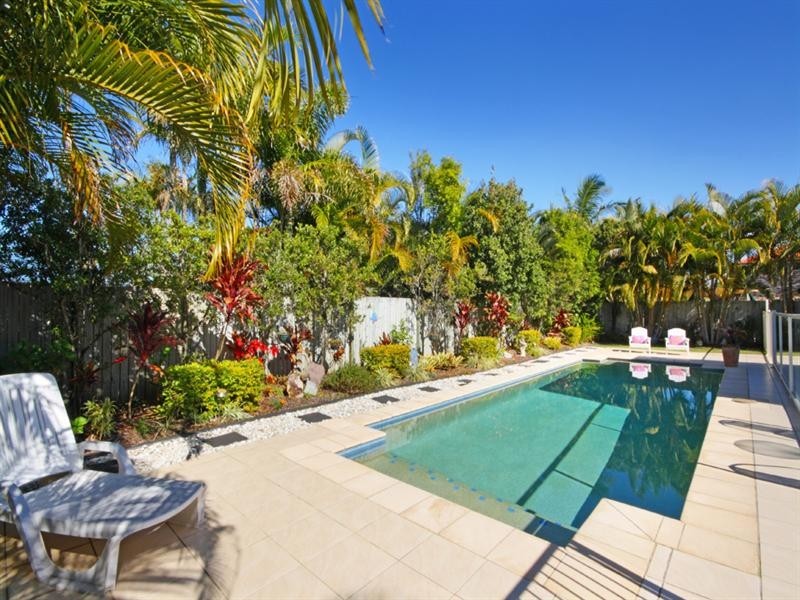 5 Wallaby Circuit, Pelican Waters QLD 4551