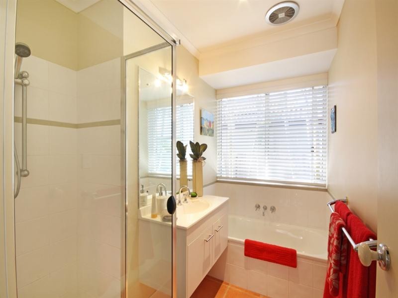 5 Wallaby Circuit, Pelican Waters QLD 4551