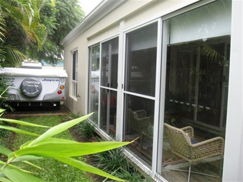 21 St Lucia Crescent, Kawana Island QLD 4575