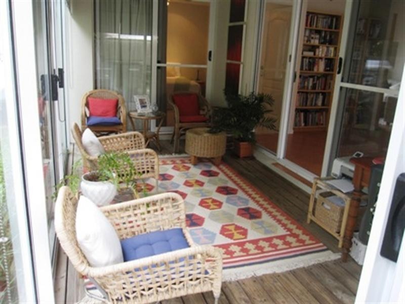 21 St Lucia Crescent, Kawana Island QLD 4575