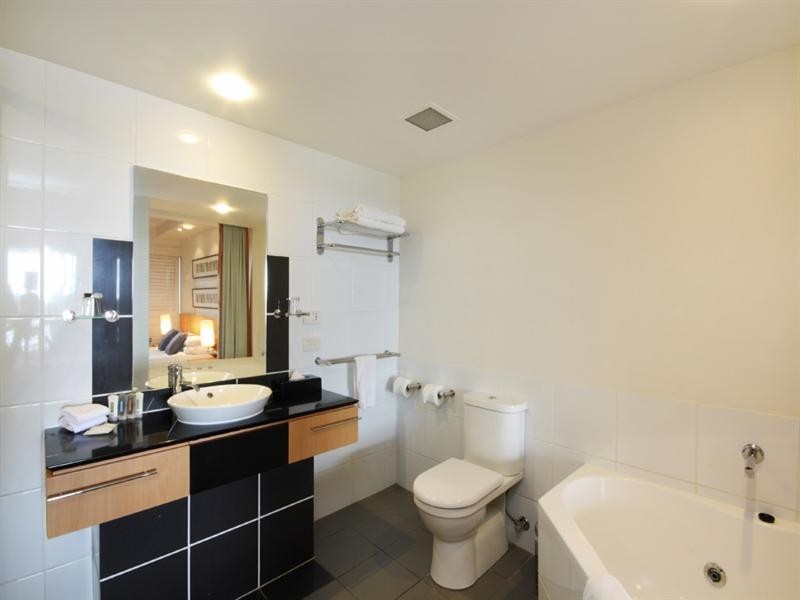 422/423 ‘Crowne Plaza’ 38 Mahogany Drive, Pelican Waters QLD 4551