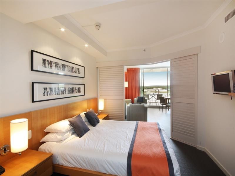 422/423 ‘Crowne Plaza’ 38 Mahogany Drive, Pelican Waters QLD 4551