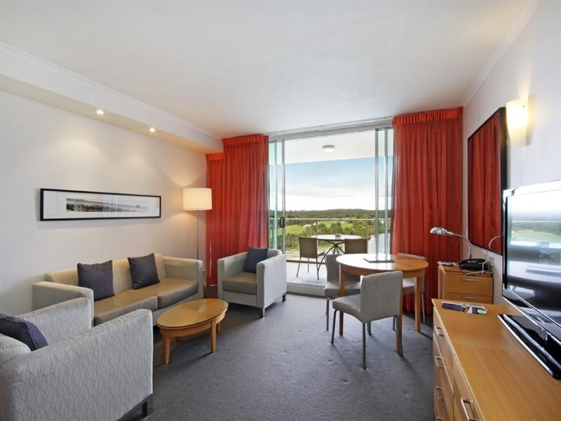 422/423 ‘Crowne Plaza’ 38 Mahogany Drive, Pelican Waters QLD 4551