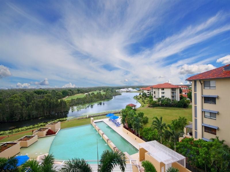 422/423 ‘Crowne Plaza’ 38 Mahogany Drive, Pelican Waters QLD 4551