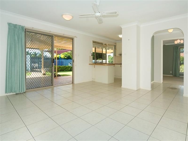 34 Wavell Avenue, Golden Beach QLD 4551