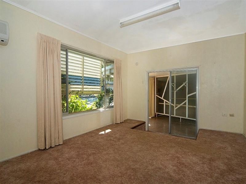 38 Regent Street, Caloundra QLD 4551