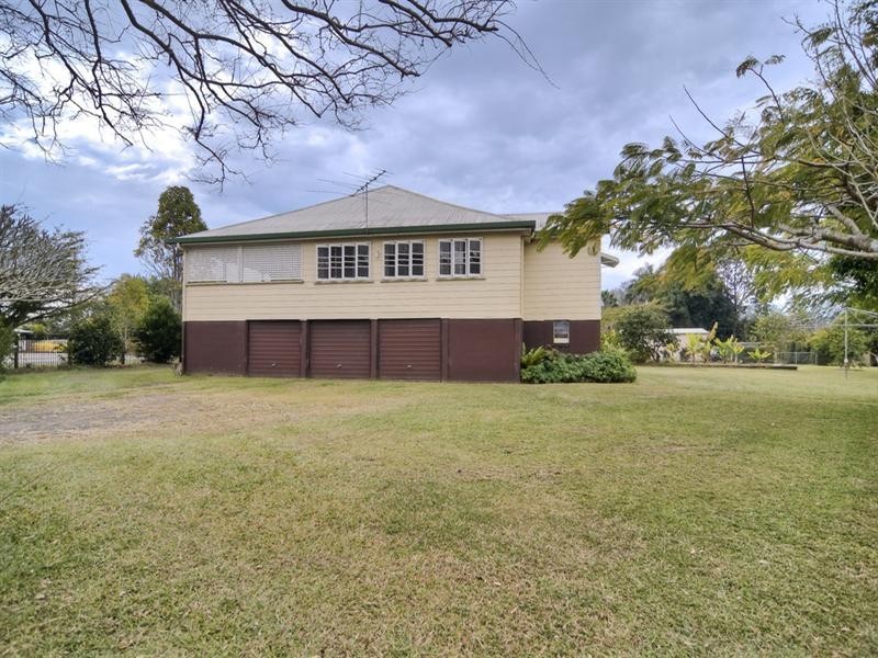 14 Caloundra Street, Landsborough QLD 4550