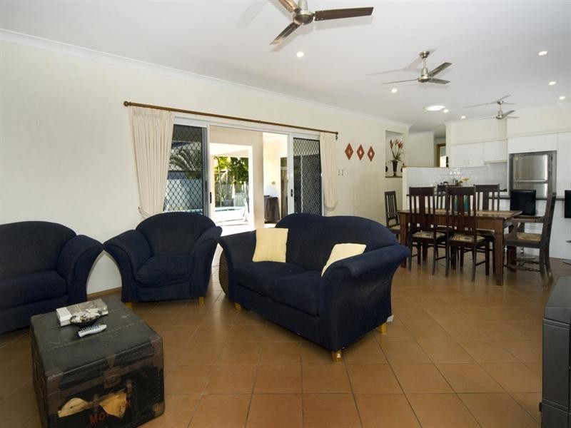 27 Koala Court, Little Mountain QLD 4551