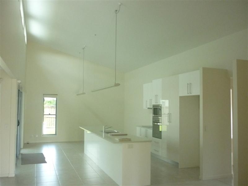 31 The Promenade, Pelican Waters QLD 4551