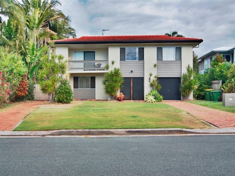 14 Mackay Street, Dicky Beach QLD 4551