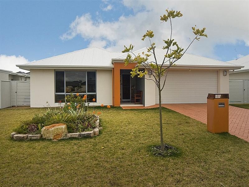 22 Trinity Place, Pelican Waters QLD 4551