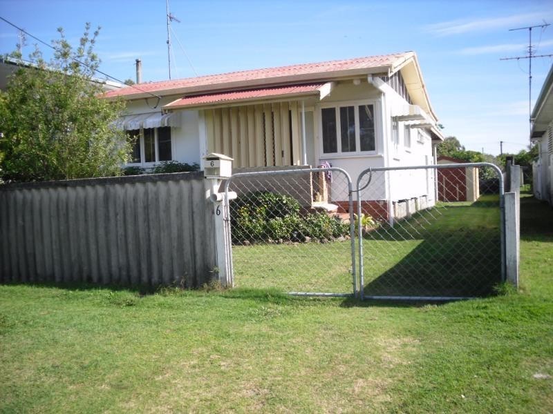 6 Cook Street, Golden Beach QLD 4551
