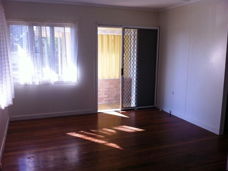 6 Cook Street, Golden Beach QLD 4551