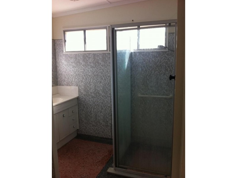 6 Cook Street, Golden Beach QLD 4551