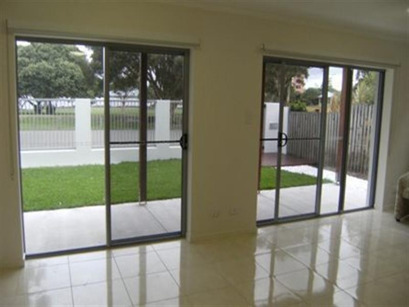 11 Lamerough Parade, Golden Beach QLD 4551