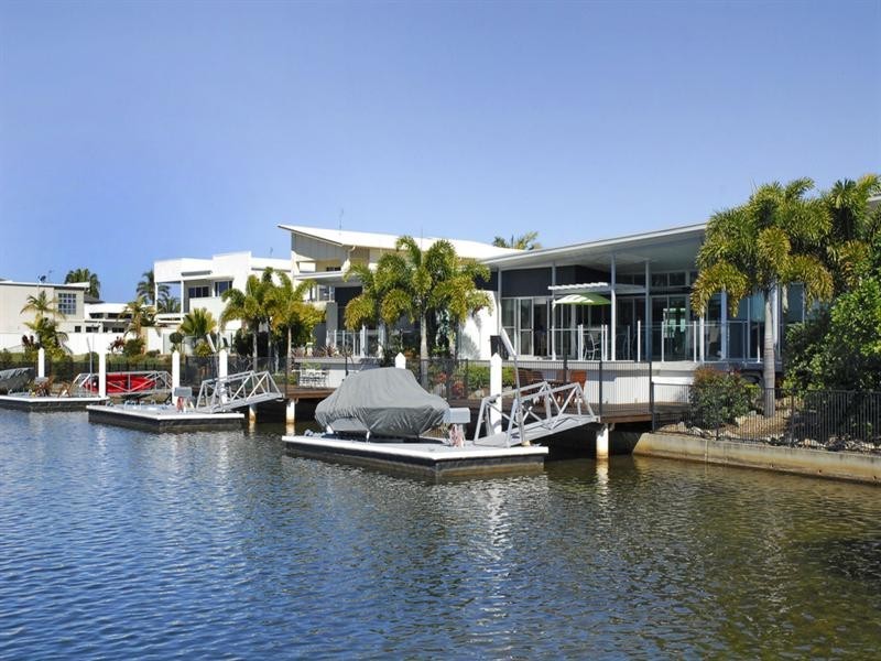 Unit 2 ‘Lebanna’ 3 Artunga Place, Pelican Waters QLD 4551