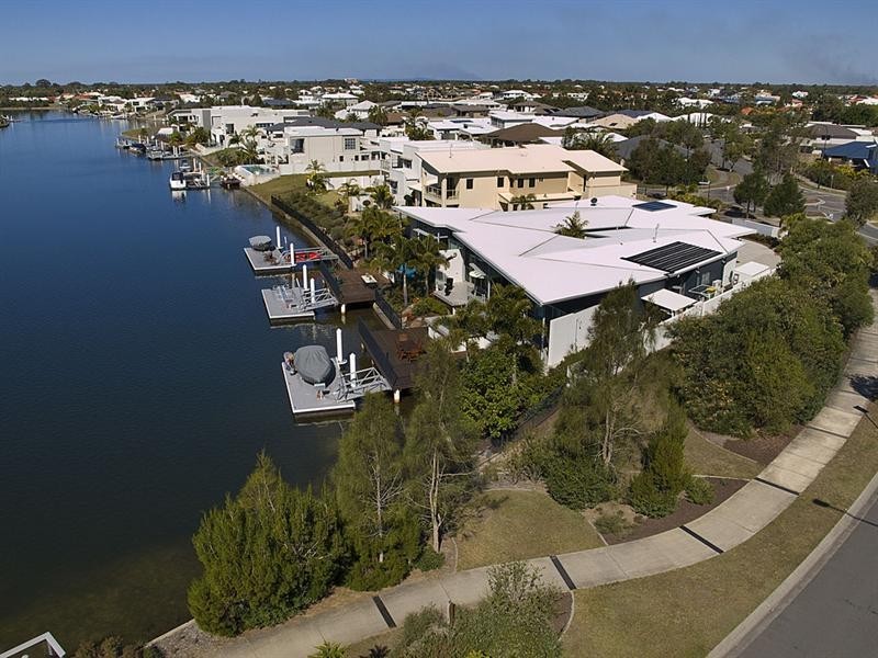 Unit 2 ‘Lebanna’ 3 Artunga Place, Pelican Waters QLD 4551