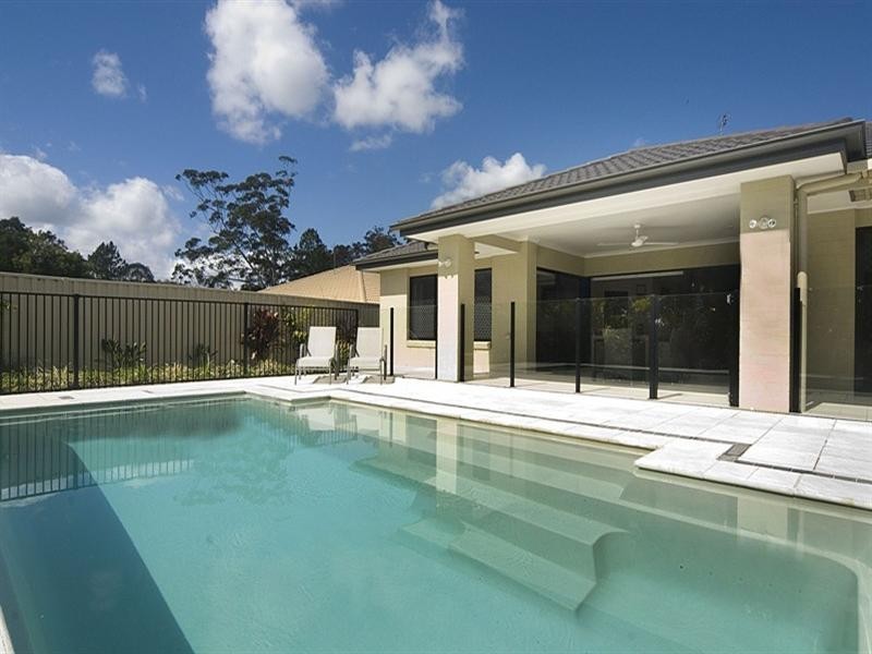 6 Maddock Avenue, Mooloolah Valley QLD 4553