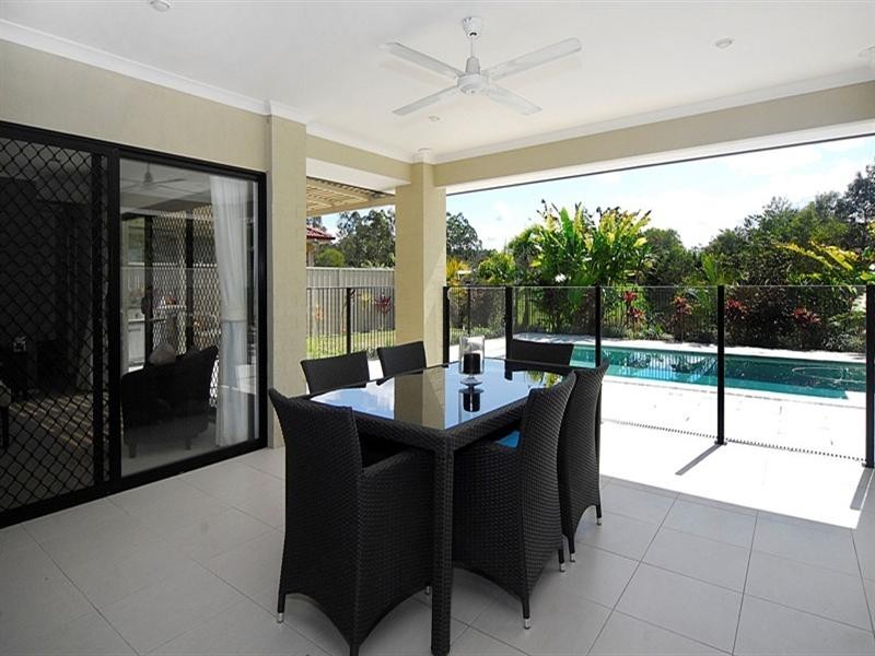 6 Maddock Avenue, Mooloolah Valley QLD 4553