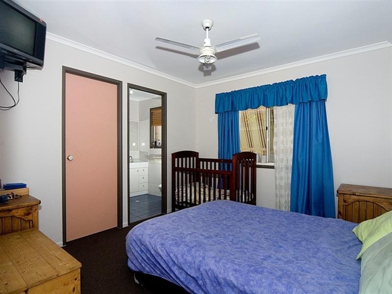 1 Rutherglen Court, Aroona QLD 4551