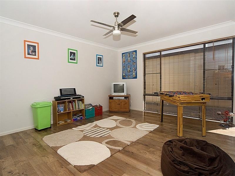 7 Cullen Drive, Little Mountain QLD 4551