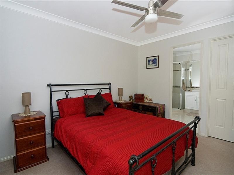 7 Cullen Drive, Little Mountain QLD 4551