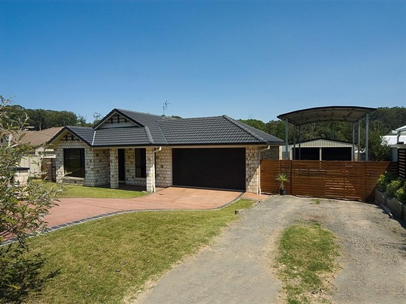 7 Cullen Drive, Little Mountain QLD 4551