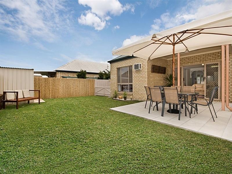 6 Huntley Place, Caloundra West QLD 4551