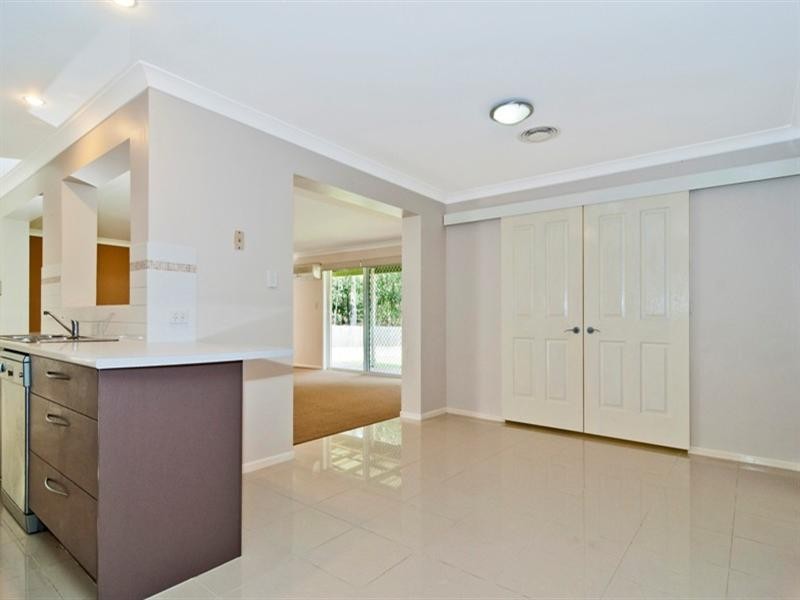 10 Graham Drive, Landsborough QLD 4550