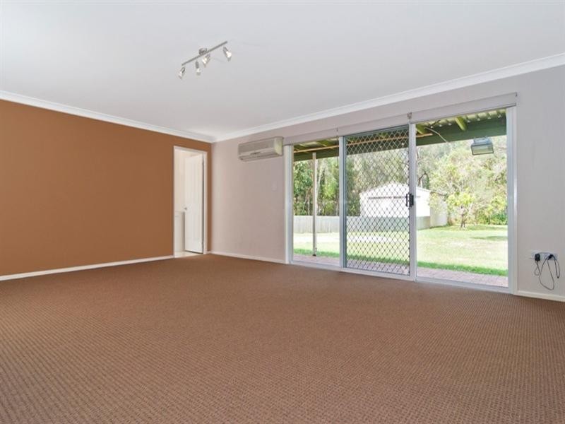 10 Graham Drive, Landsborough QLD 4550