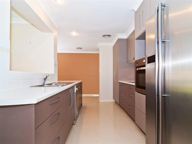 10 Graham Drive, Landsborough QLD 4550