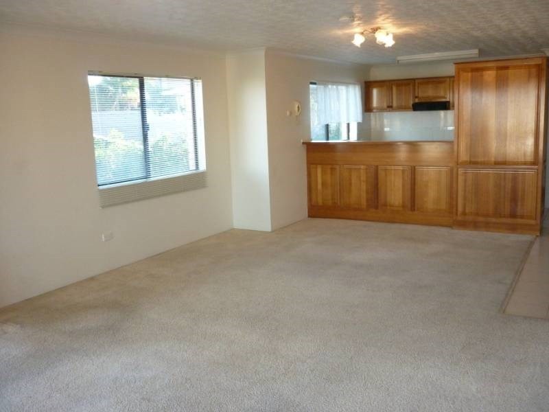 1/28 Warne Terrace, Kings Beach QLD 4551