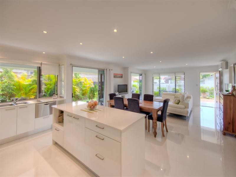 20 St. Pauls Avenue, Pelican Waters QLD 4551
