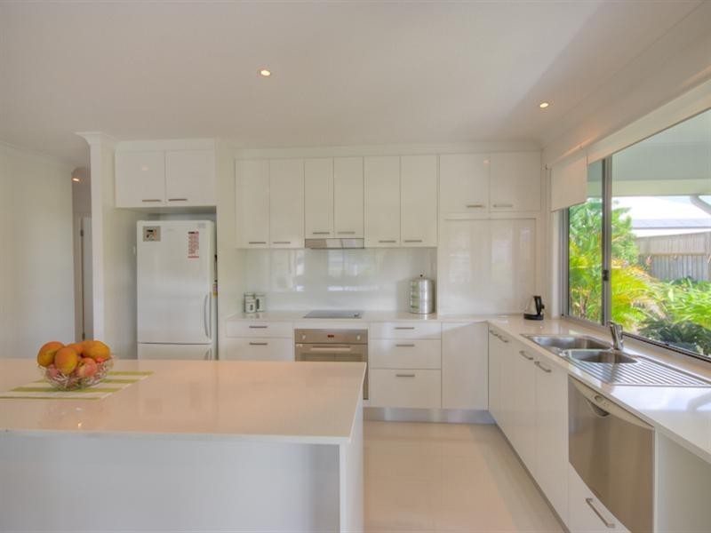20 St. Pauls Avenue, Pelican Waters QLD 4551