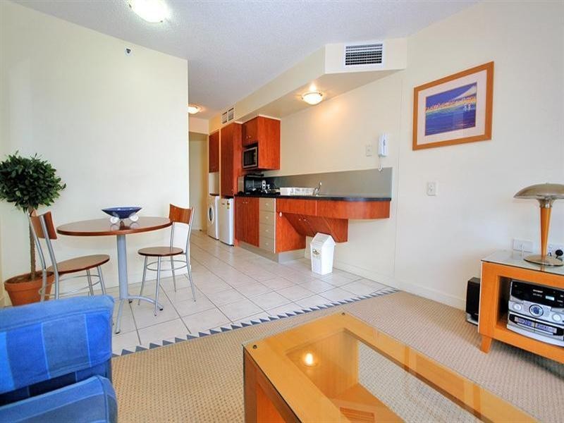 Unit 714 ‘Mantra’ 7 Venning Street, Mooloolaba QLD 4557