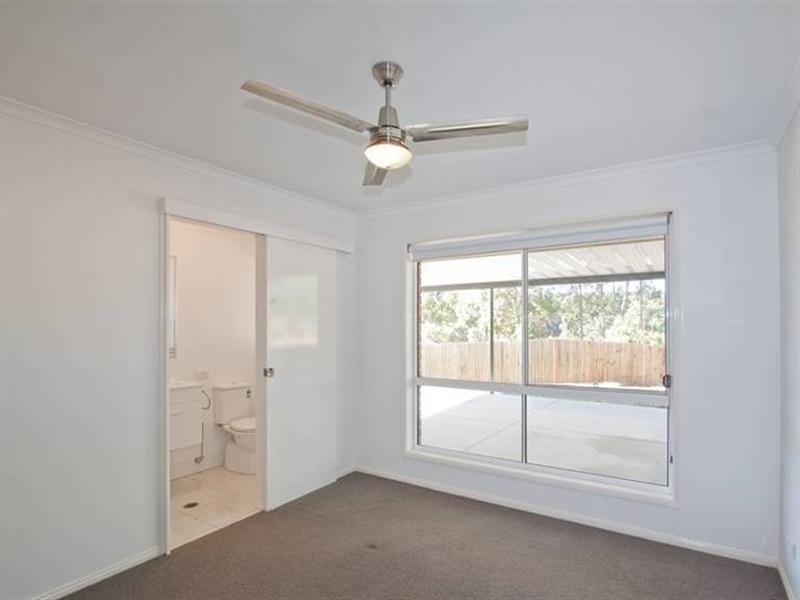 15 Pinanga Place, Little Mountain QLD 4551