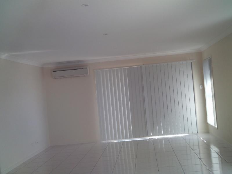 16 Sunrise Terrace, Little Mountain QLD 4551