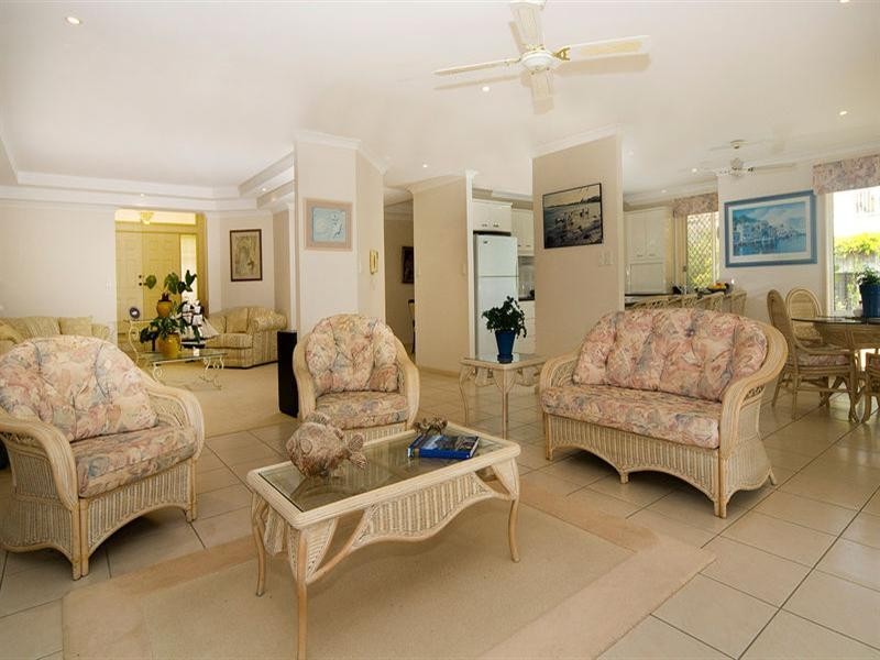 2 Cowiebank Place, Pelican Waters QLD 4551