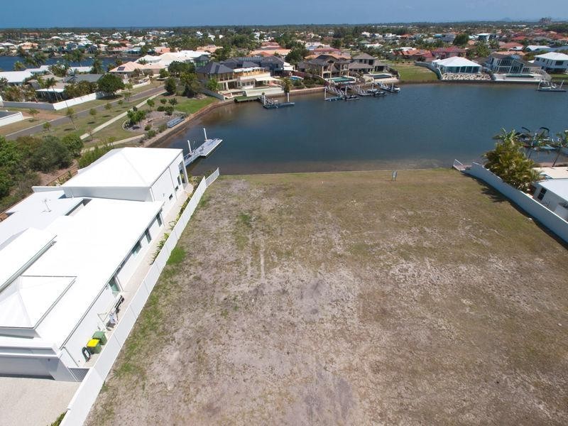 3 Sea Glint Place, Pelican Waters QLD 4551