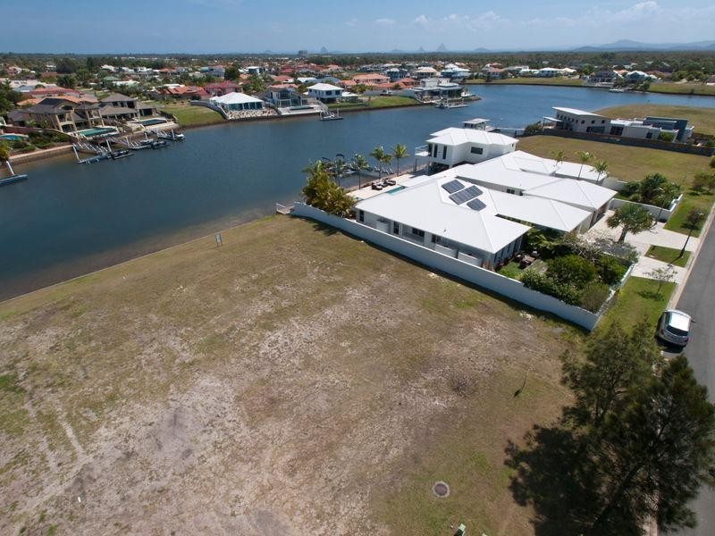 3 Sea Glint Place, Pelican Waters QLD 4551