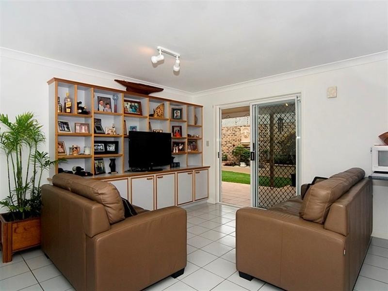 20 Ulm Street North, Dicky Beach QLD 4551