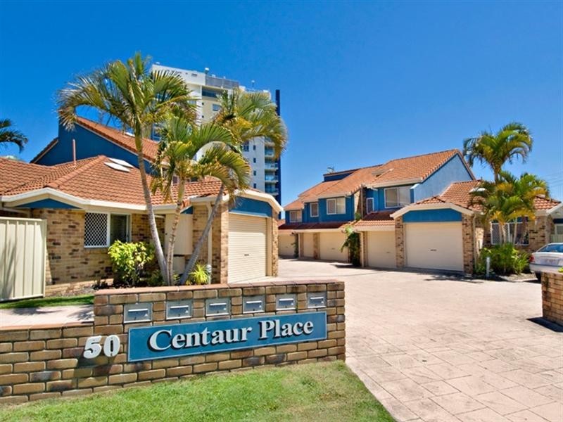 Unit 2 ‘Centaur Place’ 50 Omrah Avenue, Caloundra QLD 4551