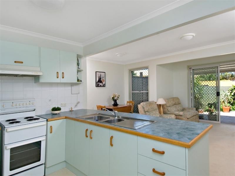 Unit 2 ‘Centaur Place’ 50 Omrah Avenue, Caloundra QLD 4551